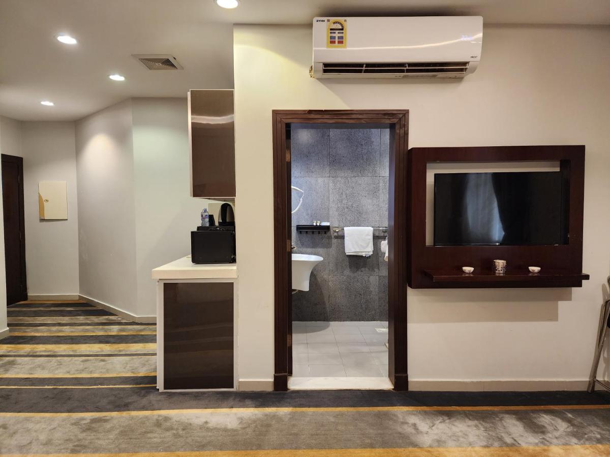 دار ود للأجنحة الفندقية Jeddah Bagian luar foto